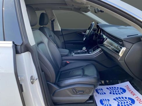 Used 2021 Audi Q8 Premium w/ Convenience Package image 28
