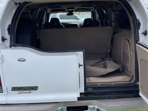 Used 2002 Ford Excursion Limited image 8
