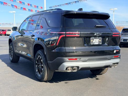 New 2026 Chevrolet Traverse Z71 w/ Enhanced Driving Package image 7