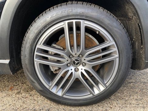 Certified 2022 Mercedes-Benz GLS 450 4MATIC image 9