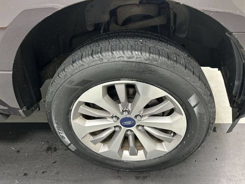 Used 2018 Ford F150 XL w/ Equipment Group 101A Mid AWD/4WD image 8