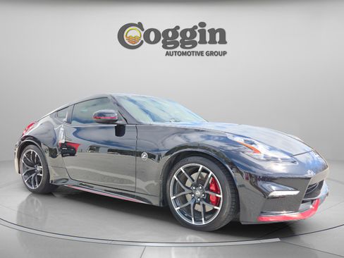 Used 2019 Nissan 370Z NISMO image 8