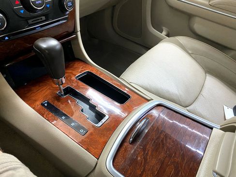 Used 2011 Chrysler 300 Limited w/ Luxury Group image 55