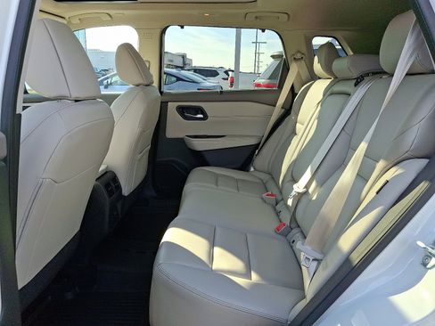 Certified 2023 Nissan Rogue SL w/ SL Premium Package image 10