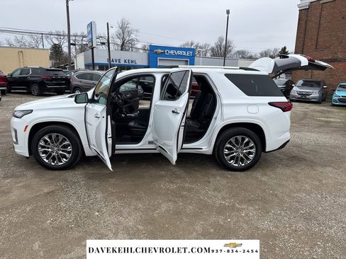 Used 2022 Chevrolet Traverse Premier image 26