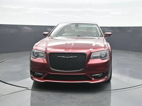Used 2023 Chrysler 300 Touring L w/ Popular Equipment Group RWD image 2
