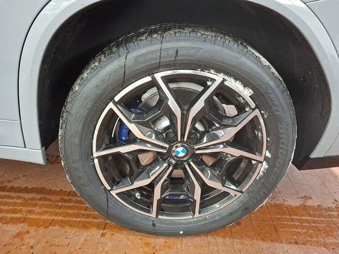 Certified 2023 BMW X4 M40i w/ Premium Package image 6