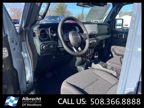 New 2026 Jeep Gladiator Mojave w/ Safety Group image 10