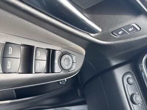 Used 2024 Buick Envista Avenir FWD image 23