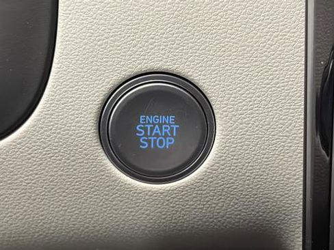 Used 2024 Hyundai Tucson Limited image 22