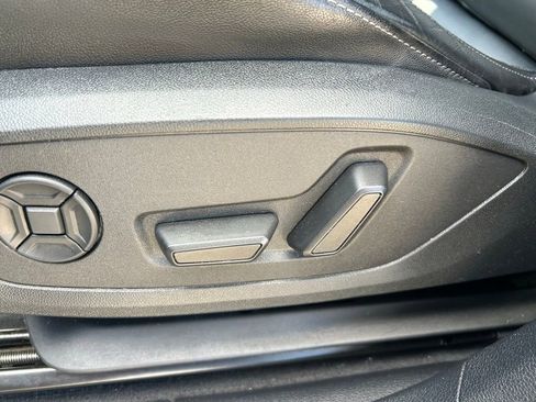 Used 2023 Audi Q3 2.0T Premium Plus w/ Premium Plus Package AWD/4WD image 54