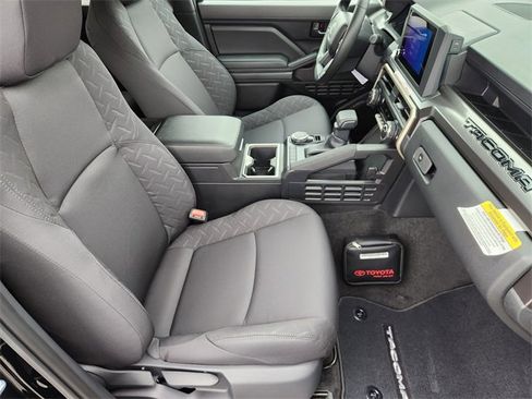 New 2025 Toyota Tacoma SR5 image 10