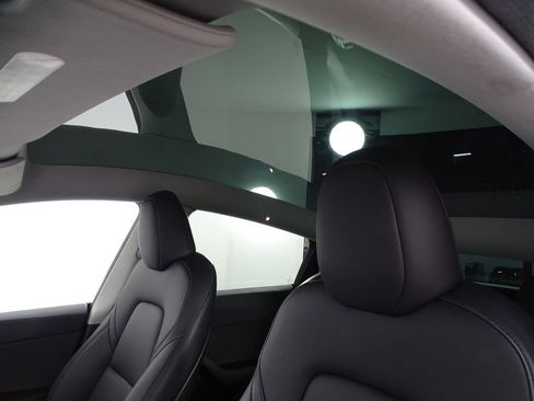 Used 2023 Tesla Model Y Long Range image 10