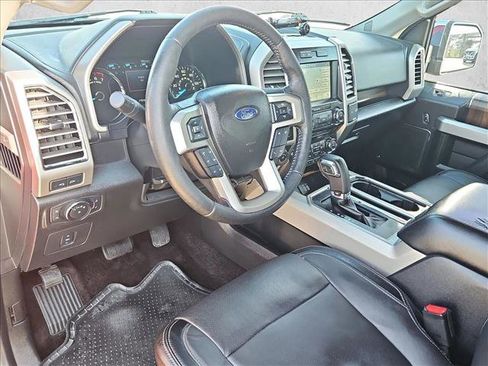 Used 2016 Ford F150 Lariat image 10