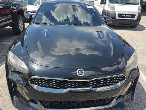 Used 2018 Kia Stinger GT1 RWD image 23