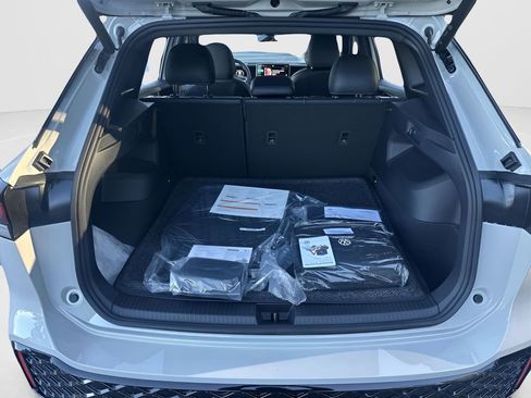 New 2026 Volkswagen Tiguan SE R-Line AWD/4WD image 24