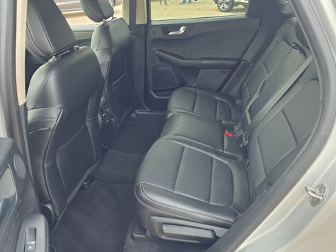 Used 2020 Ford Escape Titanium w/ Titanium Premium Package 2.0 image 11