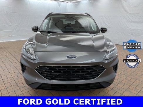 Certified 2022 Ford Escape SE w/ SE Sport Appearance Package image 2