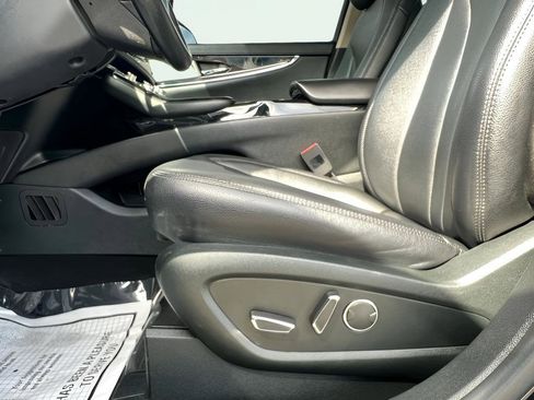 Used 2022 Lincoln Nautilus FWD image 38
