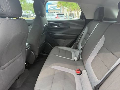 Used 2024 Chevrolet TrailBlazer LS FWD image 11