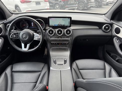 Certified 2022 Mercedes-Benz GLC 300 4MATIC image 2