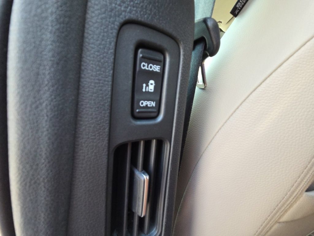 Used 2024 Honda Odyssey Touring image 17