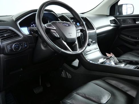 Certified 2020 Ford Edge Titanium w/ Canadian Touring Package AWD/4WD image 16