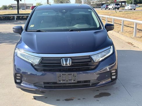 Used 2021 Honda Odyssey Elite image 2
