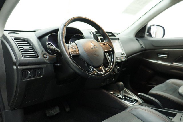 Used 2023 Mitsubishi Outlander Sport SE AWD/4WD image 6
