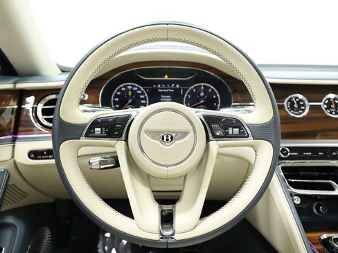 Used 2020 Bentley Flying Spur W12 w/ First Edition Specification image 26