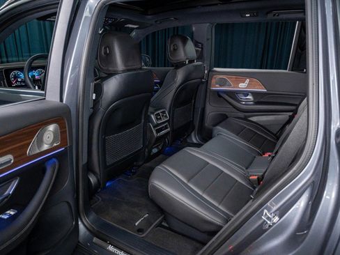 Certified 2025 Mercedes-Benz GLS 450 4MATIC image 16