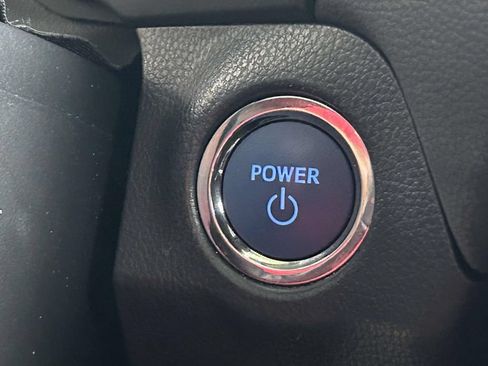 Used 2022 Toyota RAV4 Limited AWD/4WD image 17