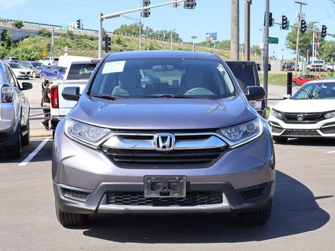 Used 2017 Honda CR-V LX image 2