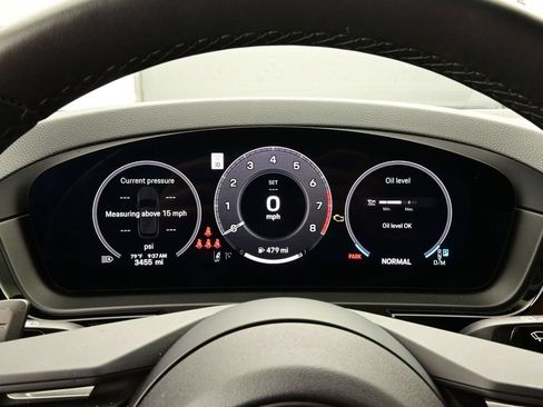Certified 2025 Porsche Cayenne AWD/4WD image 9