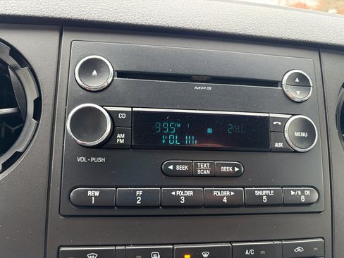 Used 2015 Ford F550 4x4 Regular Cab Super Duty image 42