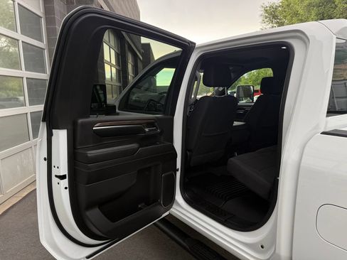 Used 2024 Chevrolet Silverado 2500 LT w/ Convenience Package AWD/4WD image 33
