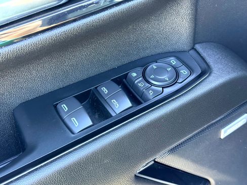 Used 2024 GMC Sierra 2500 AT4 w/ AT4 Premium Plus Package image 17