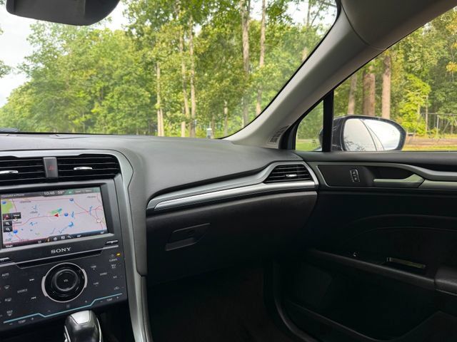 Used 2013 Ford Fusion Titanium w/ Titanium Driver Assist Pkg FWD image 10