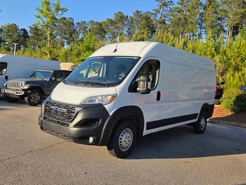 Used 2025 RAM ProMaster 2500 w/ Convenience Group FWD image 4