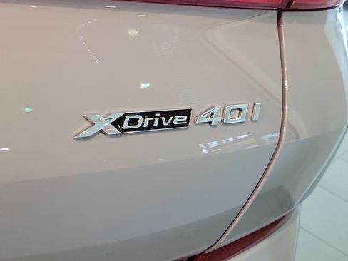 New 2026 BMW X6 xDrive40i w/ Climate Comfort Package image 5