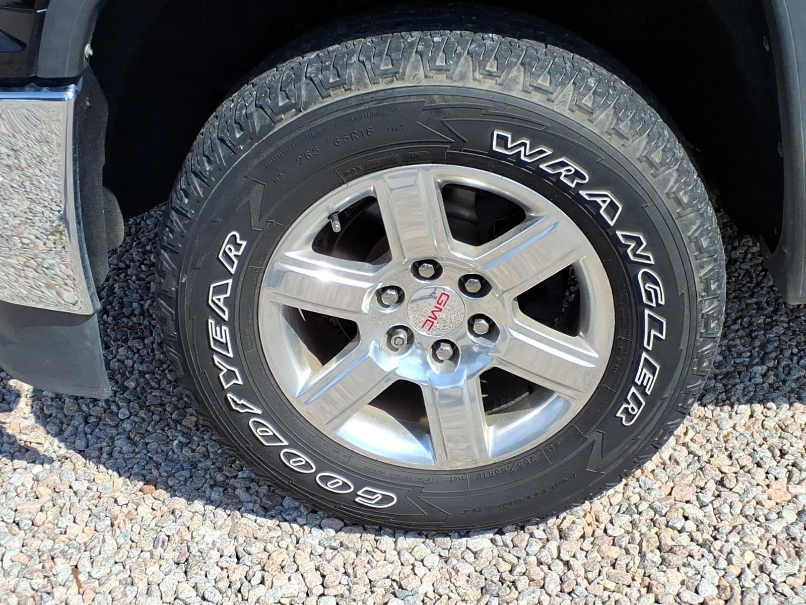Used 2017 GMC Sierra 1500 SLT w/ Suspension Package, Off-Road AWD/4WD image 10