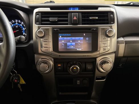 Used 2016 Toyota 4Runner SR5 RWD image 17