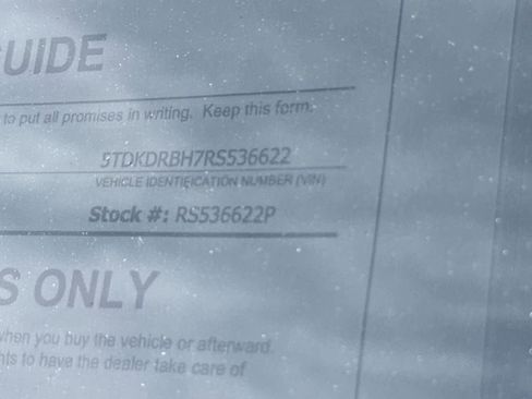 Used 2024 Toyota Highlander XLE image 34