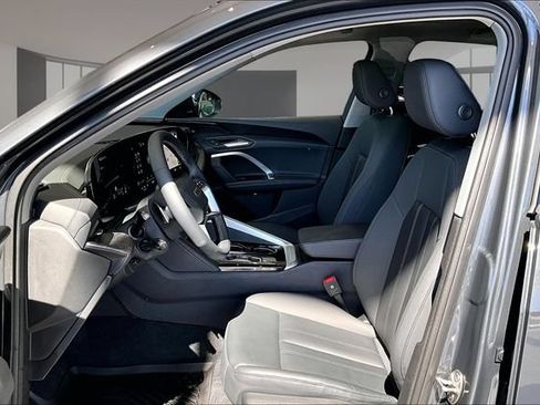 Used 2025 Audi Q5 Premium w/ Convenience Package AWD/4WD image 21