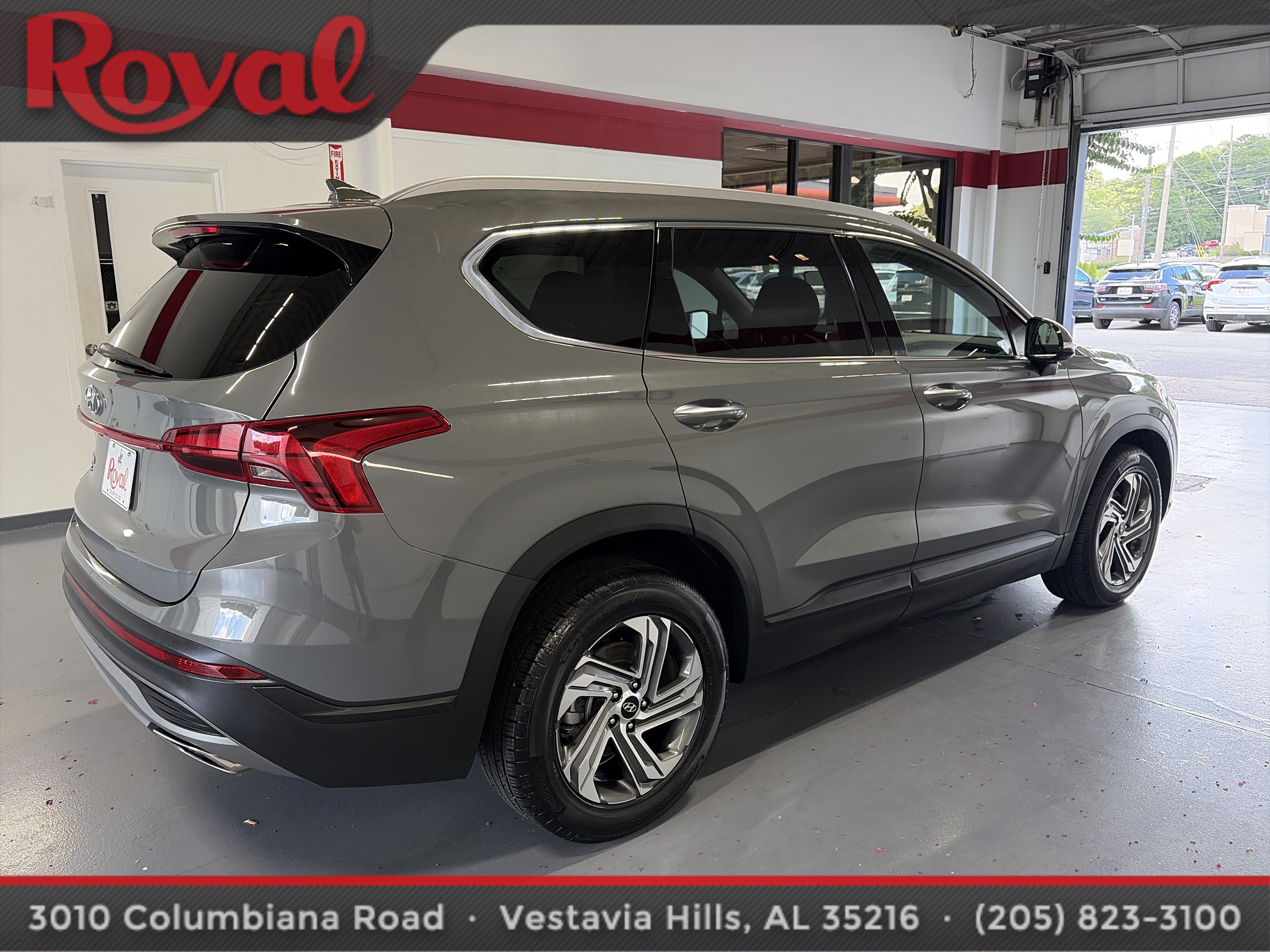 Used 2023 Hyundai Santa Fe SEL FWD image 6