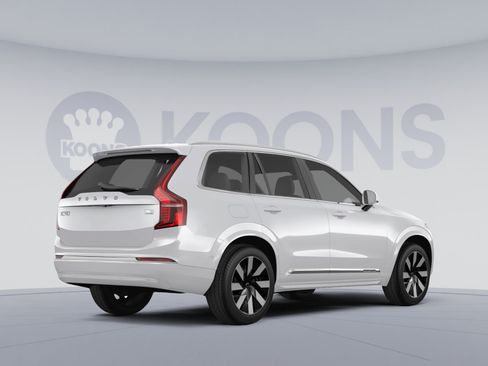 Used 2023 Volvo XC90 T8 Ultimate AWD/4WD image 4