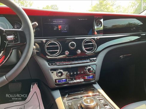 Used 2025 Rolls-Royce Spectre w/ Spectre Launch Package AWD/4WD image 7