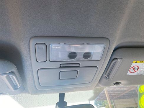 Used 2005 Toyota RAV4 2WD image 34