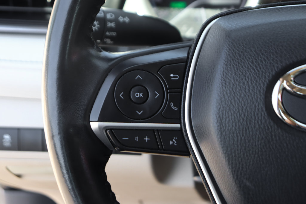 Used 2023 Toyota Camry XLE FWD image 22