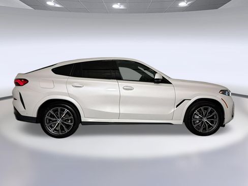 Used 2025 BMW X6 xDrive40i w/ Climate Comfort Package AWD/4WD image 8
